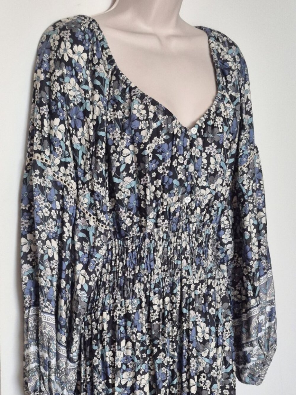 Walker & Wade Floral Print Long Dress Navy Blue Combo Size XS ( Runs Large) NWT